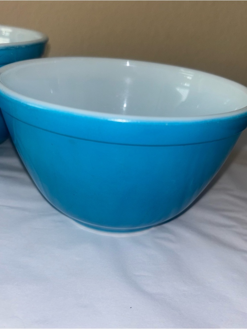 2 Vintage Pyrex Primary Color Americana? Turquoise Blue 401 402 - Picture 3 of 14